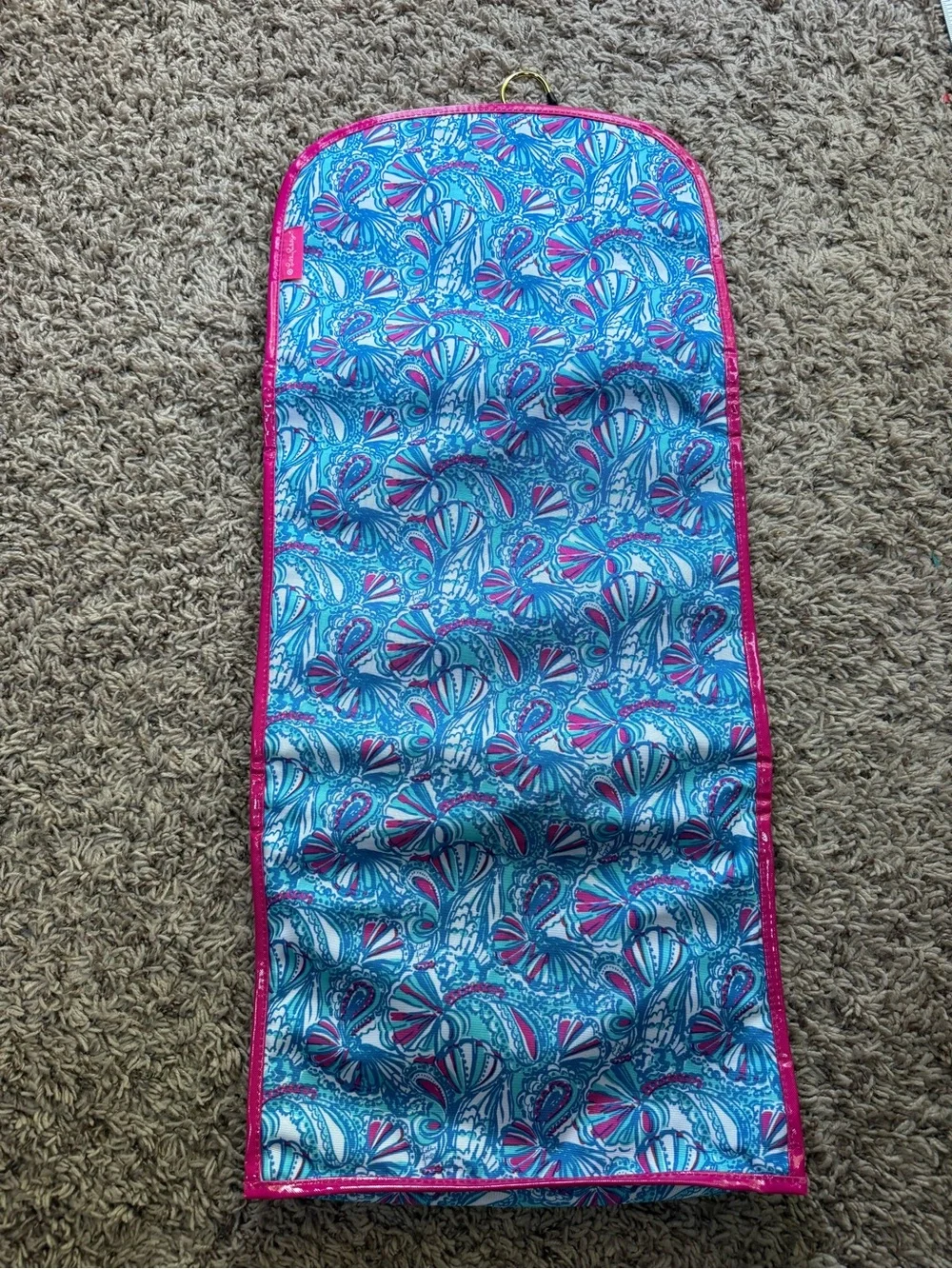 Lilly Pulitzer for Target My Fans Hanging Valet Cosmetic Travel Toiletry Bag